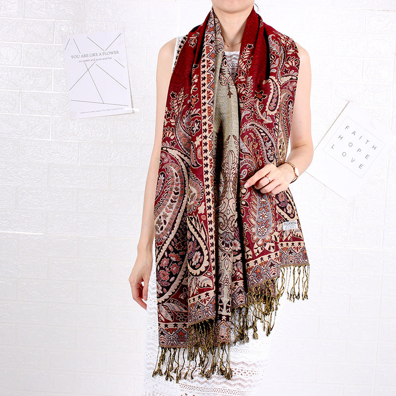 Étole Cachemire Élégance Rose Fuchsia à Motifs Paisley avec Franges