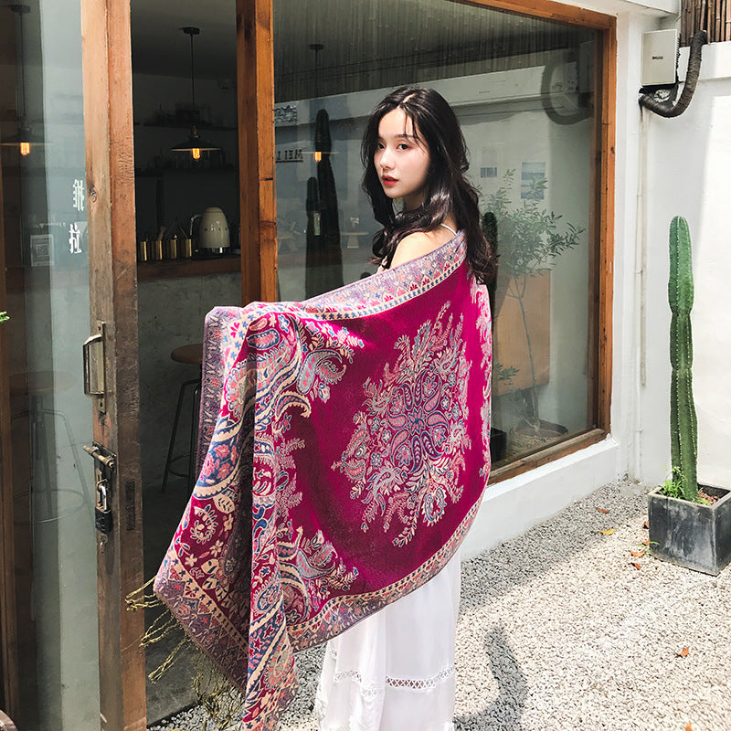 Étole Cachemire Élégance Rose Fuchsia à Motifs Paisley avec Franges