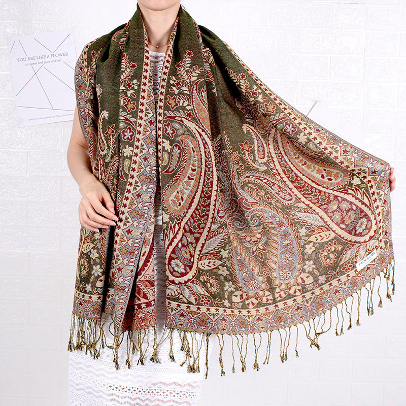 Étole Cachemire Élégance Rose Fuchsia à Motifs Paisley avec Franges